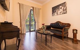 Theatro Hotel Odysseon